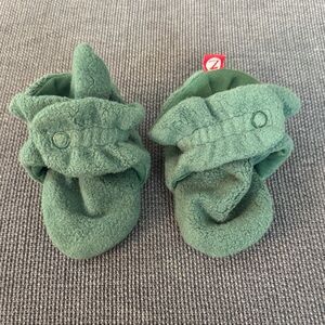 Cozy Green Baby winter booties